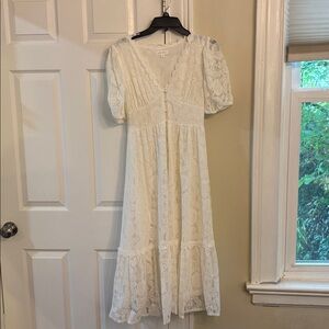 Elegant White Lace Dress